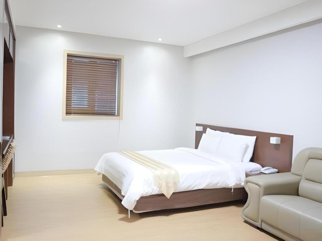 โคเรีย ทัวร์ริส โฮเต็ล Hotel ซูวอน ภายนอก รูปภาพ